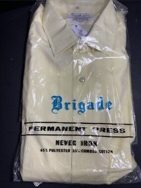 Vintage NWT‎ Men's yellow butter Cream Short-Sleeve Dress Shirt. B20